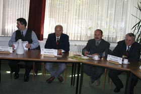 Foto von den Konferenzteilnehmern Foto von den Konferenzteilnehmern