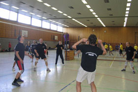 Die Mannschaft der Justizvollzusschule NRW auf dem Spielfeld Die Mannschaft der Justizvollzusschule NRW auf dem Spielfeld