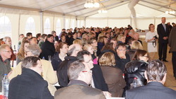 Blick ins Festzelt Blick ins Festzelt